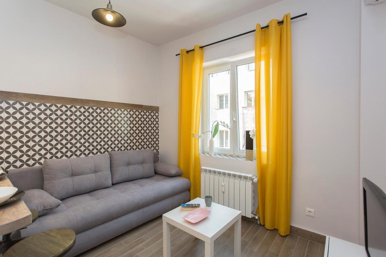 Sunny And Modern 1Bdr Apartment In The Center София Екстериор снимка