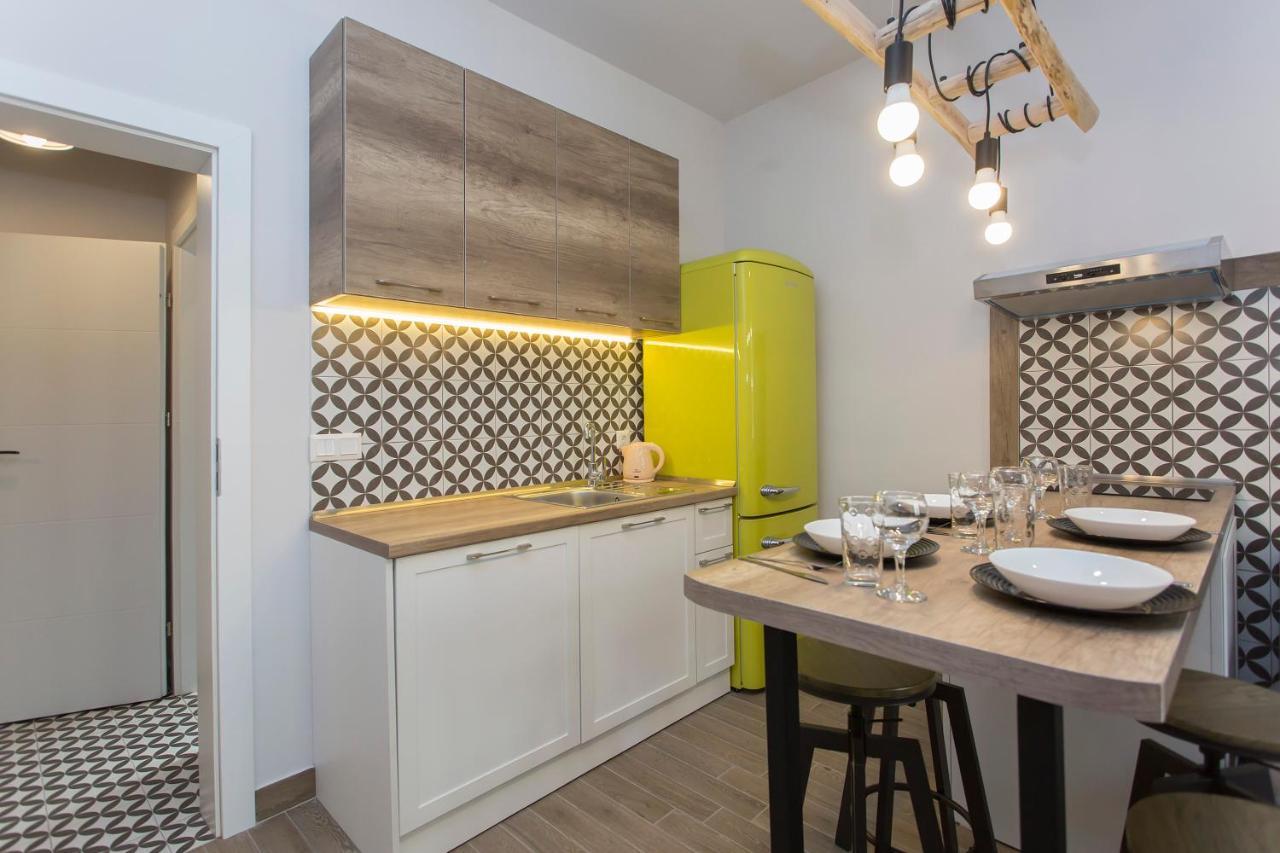 Sunny And Modern 1Bdr Apartment In The Center София Екстериор снимка