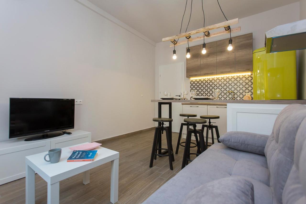 Sunny And Modern 1Bdr Apartment In The Center София Екстериор снимка
